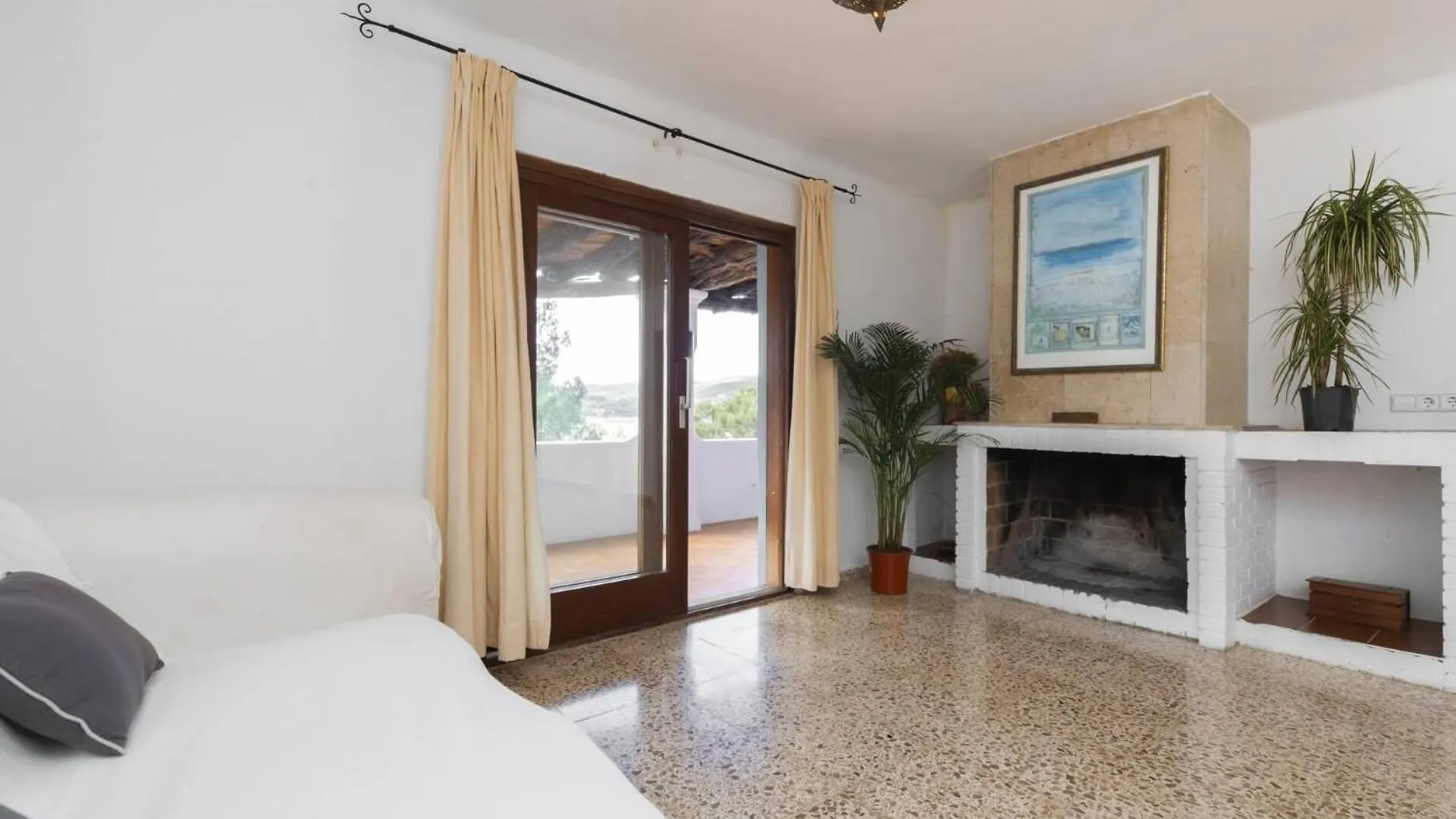 Villa Montecristo. Spain